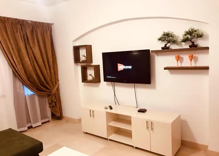 Warm One Bedroom At West Golf Y62 *